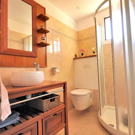 Apartment Chez Aline Et Jean Pierre Toga