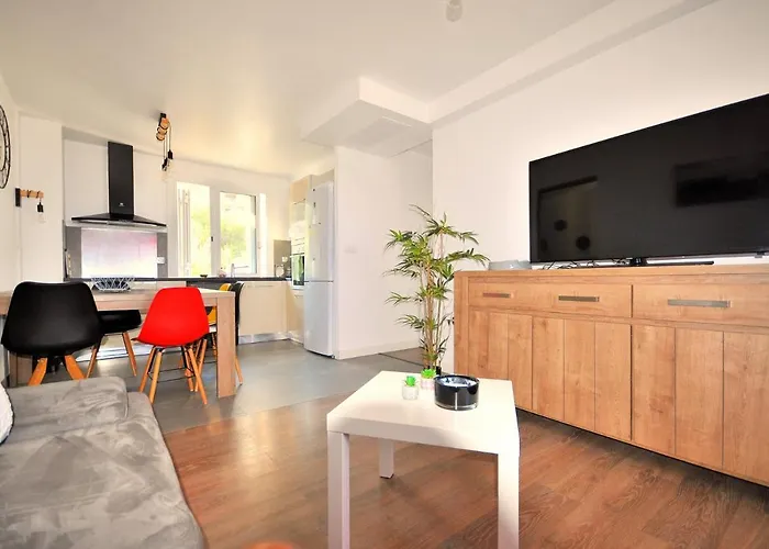 דירה Chez Aline Et Jean Pierre Toga