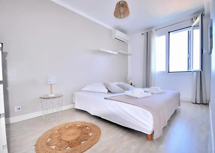 דירה Chez Aline Et Jean Pierre Toga