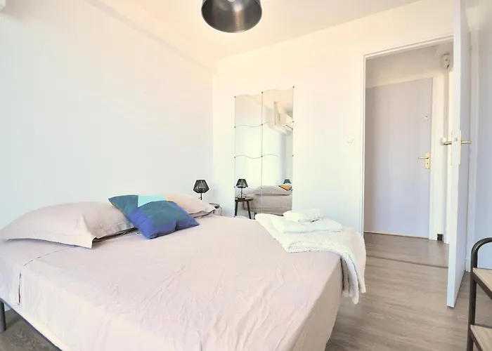 דירה Chez Aline Et Jean Pierre *